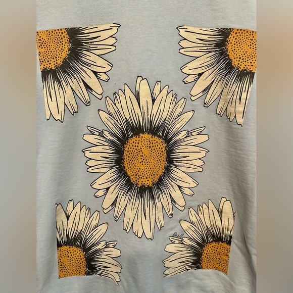 O'Neill Light Blue Sweater with Sunflower Design Small - Picture 5 of 7